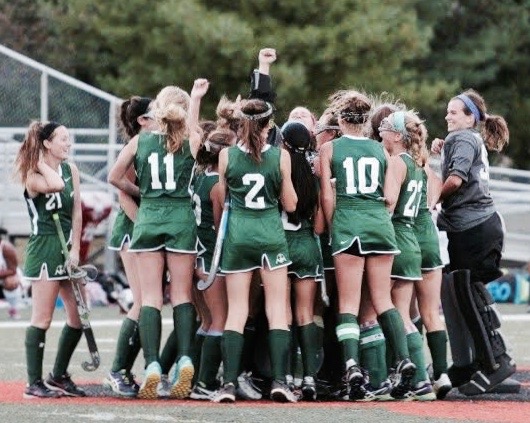 Field Hockey celebrates a victory