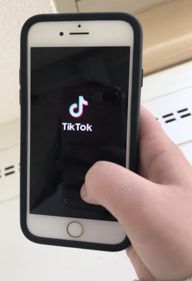 TikTok%3A+The+App+Taking+Over+a+Generation%C2%A0